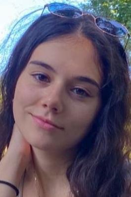 Julia Antonelli - FilmAffinity