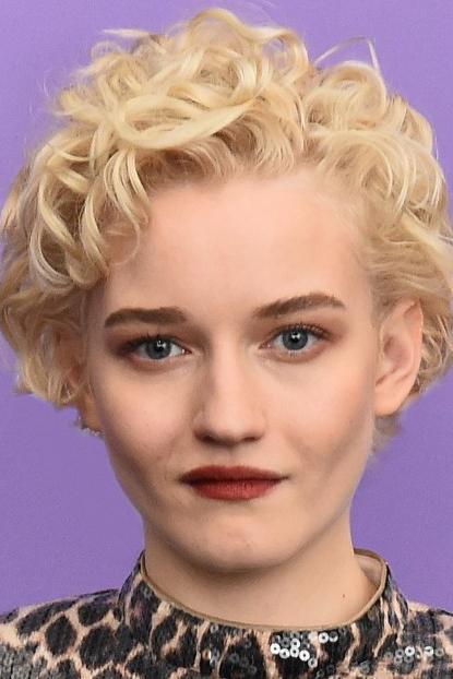 Julia Garner
