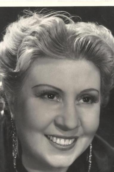056 Julia Lajos