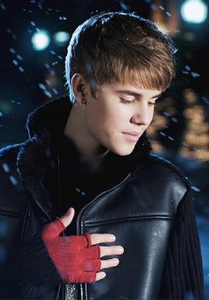 Justin Bieber: Mistletoe (Music Video)