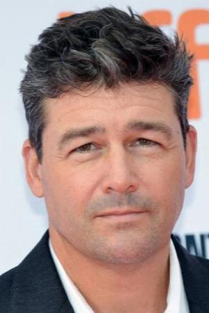 Kyle Chandler