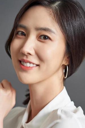 Lee Soo-kyung