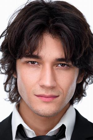 Luke Nieves