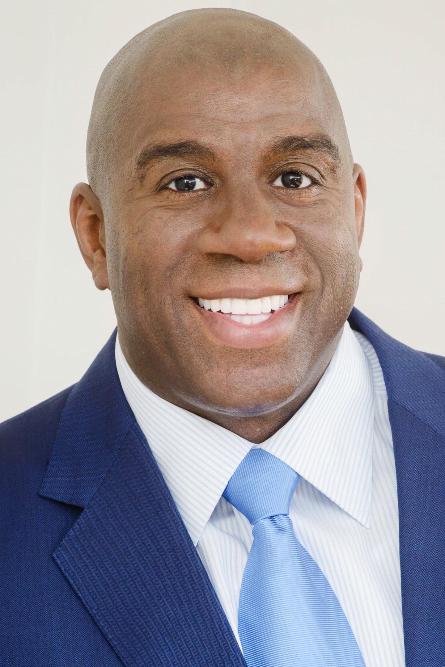 Мэджик джонсон. Earvin Magic Johnson. Ингмар Джонсон спортсмен. Magic Johnson в фотостудии. Мейджик Джонсон настоящая фамилия.