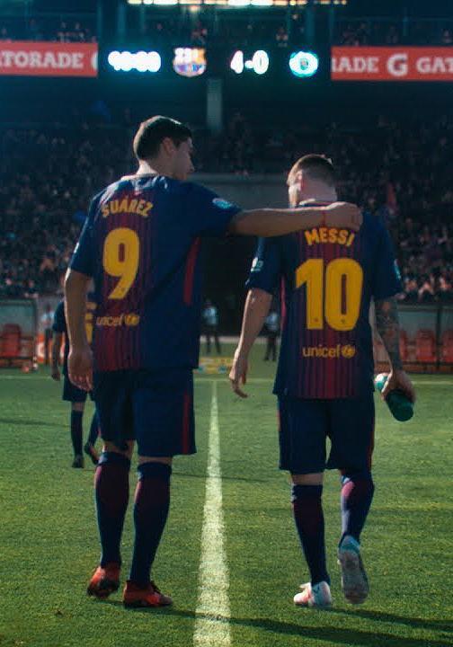 Messi & Luis Suárez: Everything Changes (C)