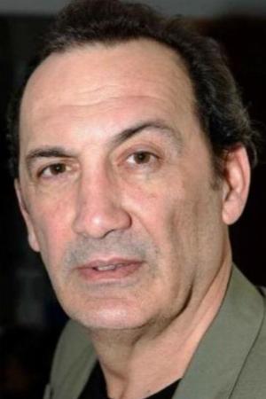 Nicholas Cairis