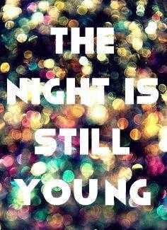Nicki Minaj: The Night Is Still Young (Music Video)