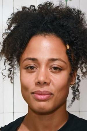Nina Toussaint-White