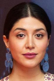 Niousha Akhshi