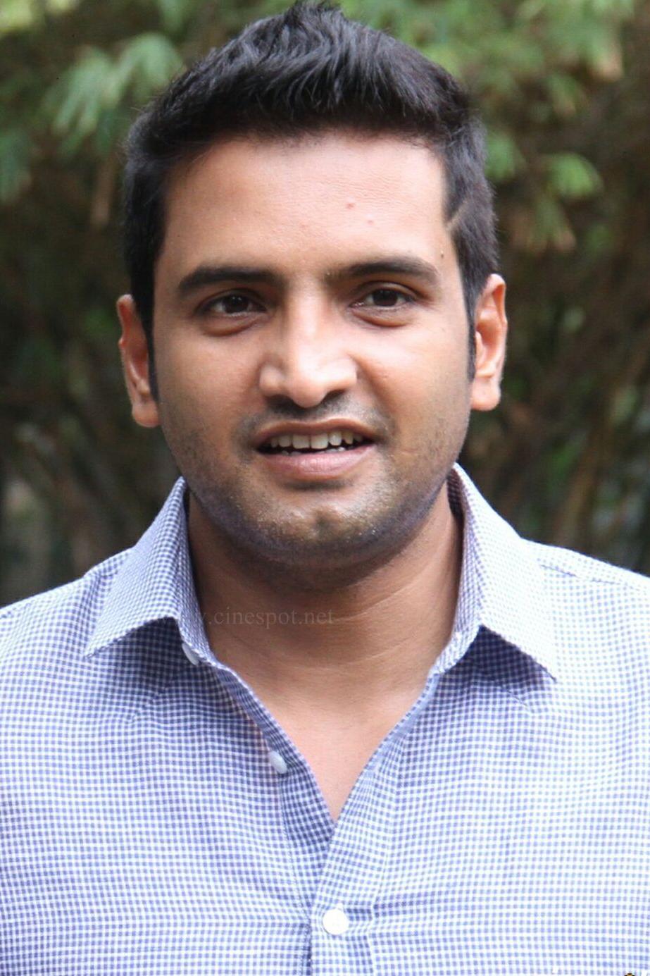Santhanam FilmAffinity