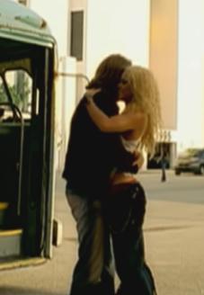 Shakira: Que me quedes tú (Music Video) (2002) - Filmaffinity