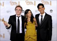 Danny Boyle, Freida Pinto & Dev Patel en los Globos de Oro
