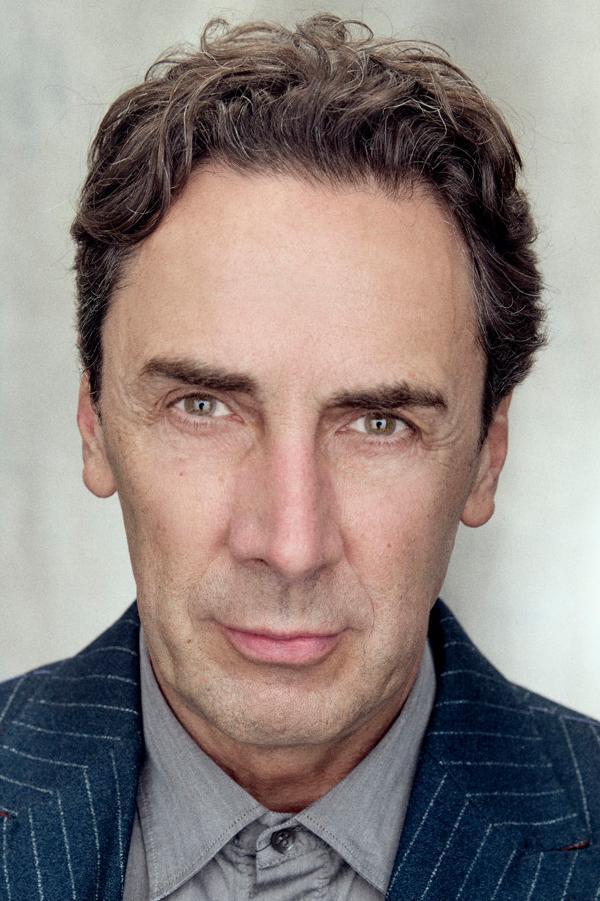 Steven Elliot - FilmAffinity