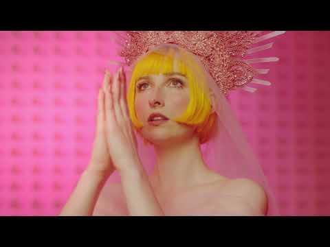 Image gallery for Tessa Violet: MY GOD! (Music Video) - FilmAffinity