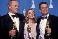 Jonathan Demme, Jodie Foster & Anthony Hopkins en los premios Oscar de 1991