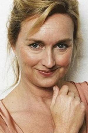 Victoria Longley