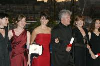 Blanca Portillo,  Lola Dueñas, Penélope Cruz, Pedro Almodóvar,  Carmen Maura &  Yohana Cobo at Cannes Film Festival