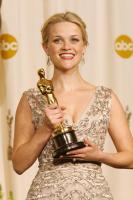 Reese Witherspoon with her Best Actress Oscar