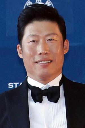 Yoo Hae-jin 