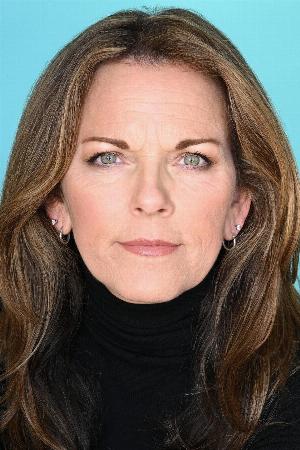 Yvette Nipar
